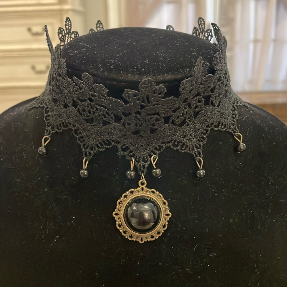 Vintage Black Lace Gothic Choker Collar Pendant Beaded Statement Necklace